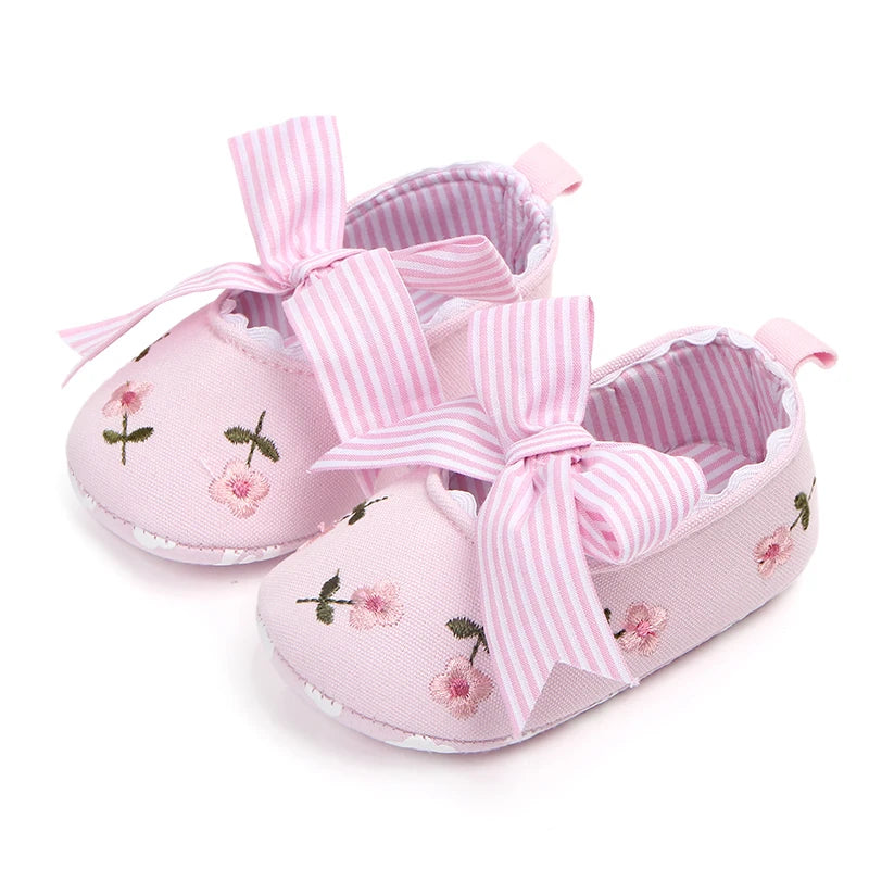 Cute Baby Girl Flower Bow Princess Shoes Spring & Autumn Fashion Design Soft Soled Solid Comfortable Infant Shoes First Walkers