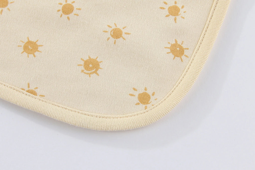 5-Piece Baby Unisex Bibs 0-12 Months Infant Accessories Baby Boys Girls Button Saliva Towel