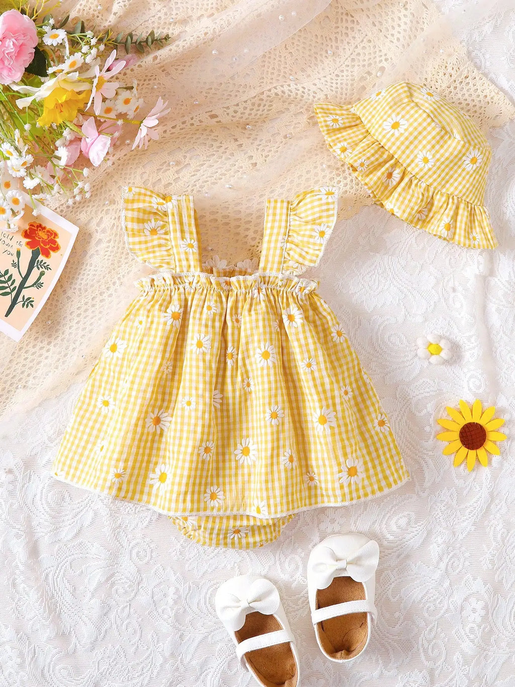 Summer Thin Casual Comfortable Cute Baby Girl Outfit Baby Girl Dress with Plaid Daisy Pattern Ruffle Strap Romper Dress + Hat Set