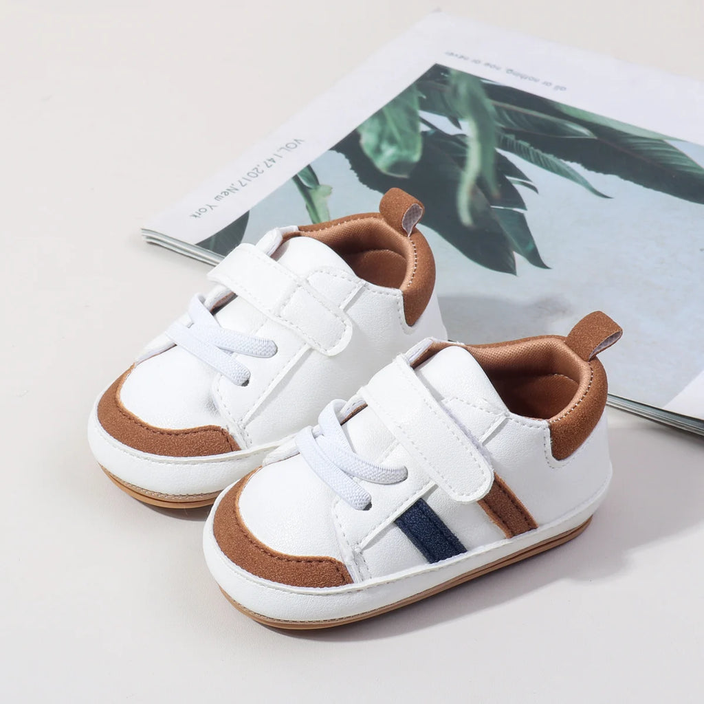 Newborn Baby Shoes Classic Leather Soft Soles Non Slip Toddler Walking Shoes for Boys and Girls 0-18M First Step Walking Shoes