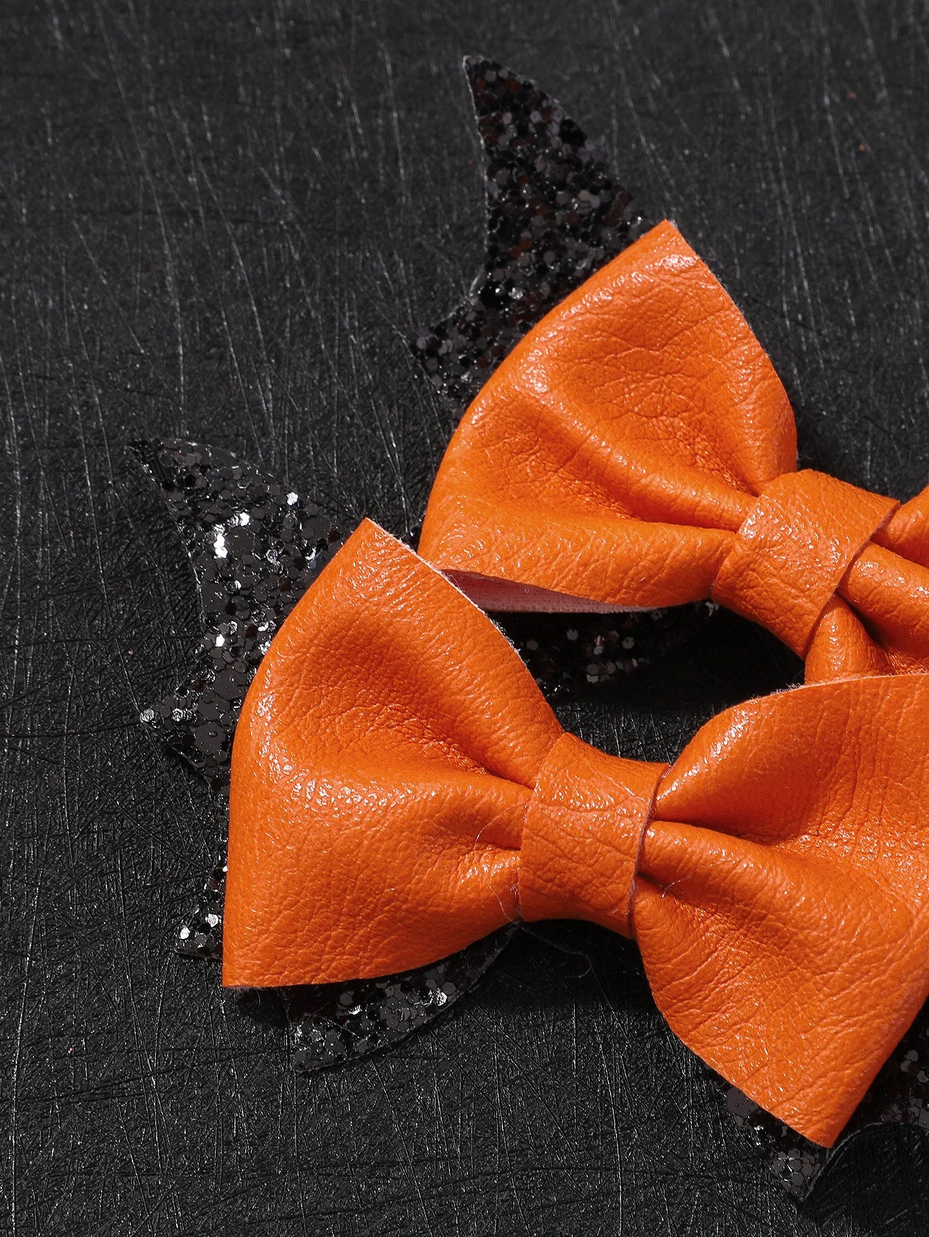 2pcs Halloween Barrettes Bat Wing Bow Hair Clips Girls Bangs Clips for Party Performance Headdress Barrettes Cosplay Headwear