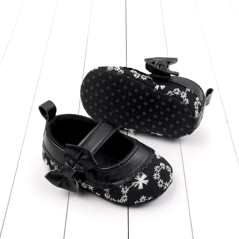 2025 Fashion Baby Shoes Soft Cotton and PU Newborn Toddler Prewalking Sneaker Cute Butterful Bow For 0-18M Baby Princess Shoes