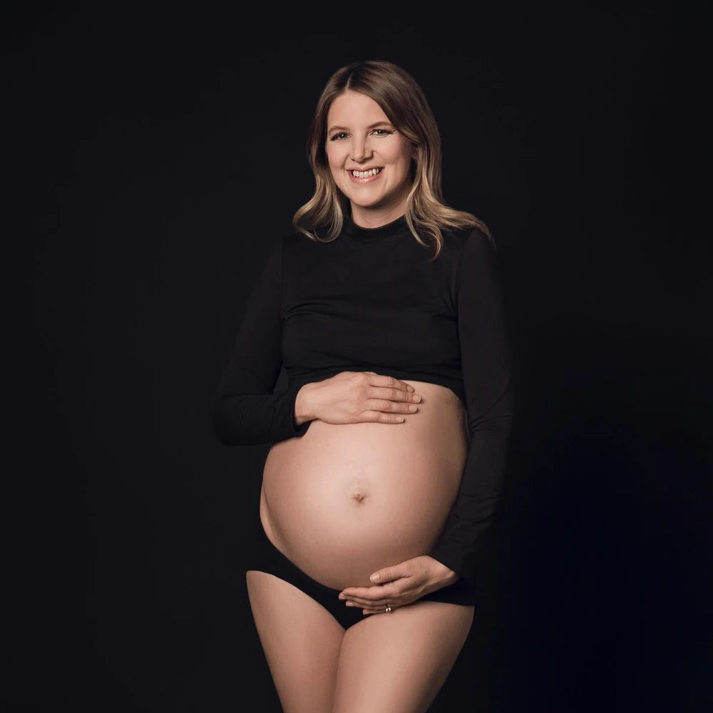 Maternity Mock Neck Seamless Long Sleeve Crop Top For Pregnant Women Photo Shoot Model MLO 001
