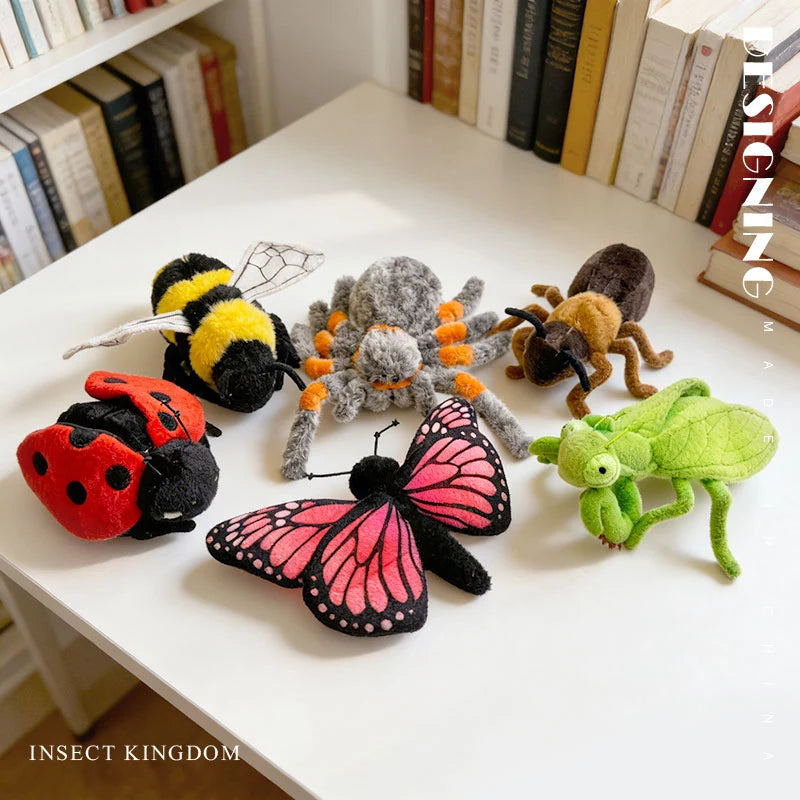 Wholesale 1pcs 6 Kinds Of Insects Plush Toys Lifelike Butterfly Ant Bee Ladybug Mantis Spider Funny Simulated Insect Model Doll