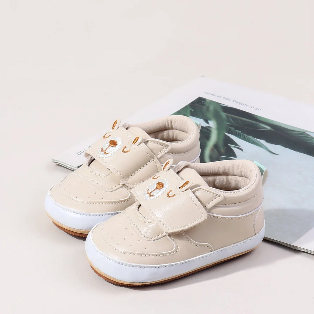Spring and Autumn 2025 New Style Boys' Sports Shoes Baby Shoes for Girls Casual Board Shoes for Girls White Sneakers for Babies