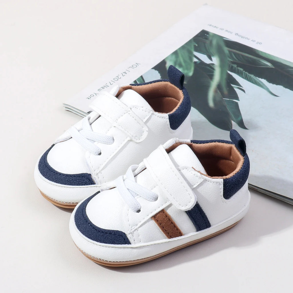 Newborn Baby Shoes Classic Leather Soft Soles Non Slip Toddler Walking Shoes for Boys and Girls 0-18M First Step Walking Shoes