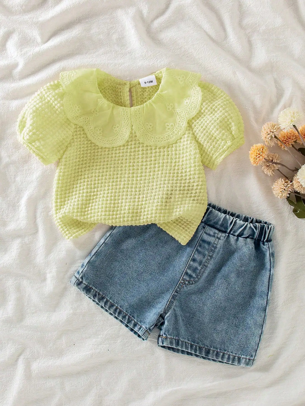 Two piece set of baby girl three-dimensional lace collar bubble sleeve T-shirt and denim shorts casual versatile daily wear vaca