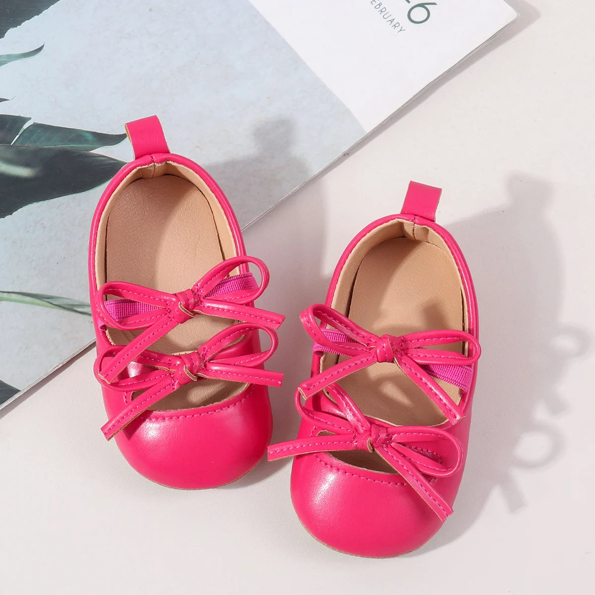 Spring And Autumn Baby Girls First Walking Indoor Outdoor Toddler Shoes With Fashion Design For 0-18M Soft TPR Sole BBW5193