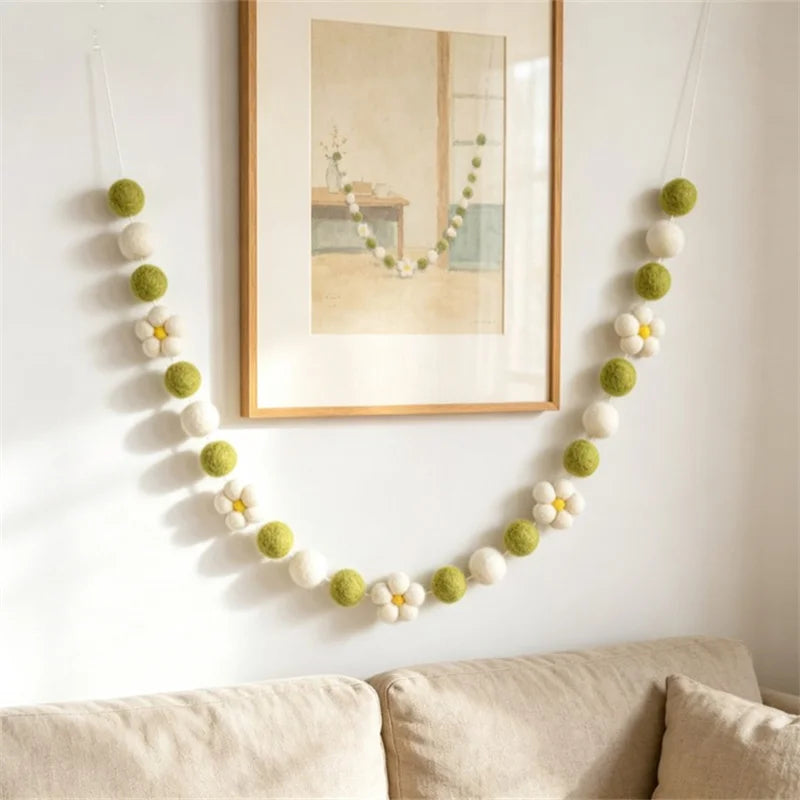 Ins Pink and Green Nordic Style Daisy Flower Wool Ball Garland Wall Decoration Shelf Decoration Wall Hanging Wool Ball Daisy Wreath Holiday Christmas Wedding Thanksgiving Wall Decoration Garland Tent Curtain Decoration
