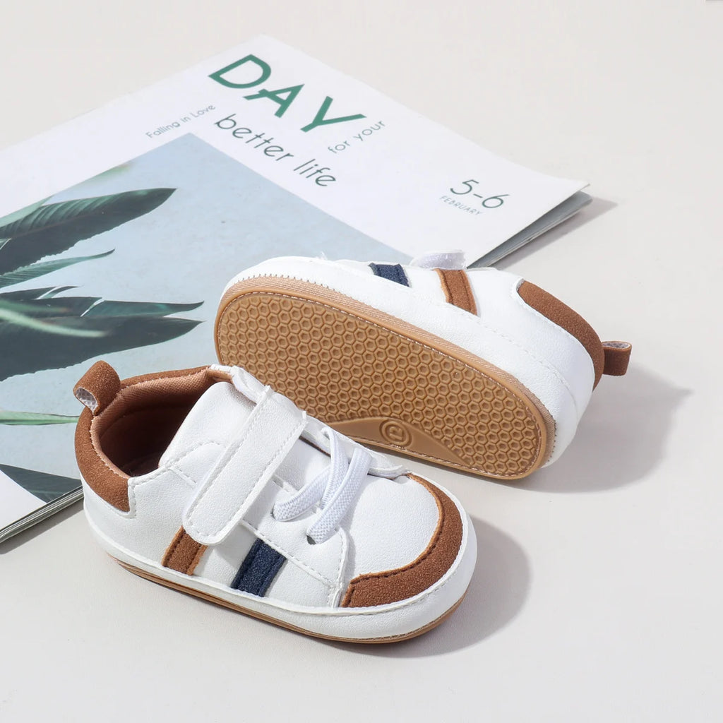 Newborn Baby Shoes Classic Leather Soft Soles Non Slip Toddler Walking Shoes for Boys and Girls 0-18M First Step Walking Shoes