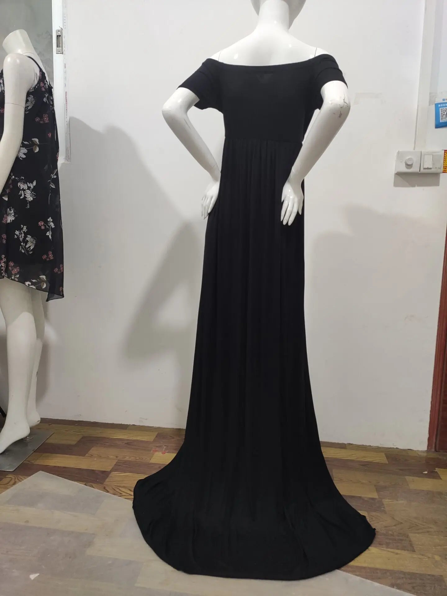 Maternity Drees