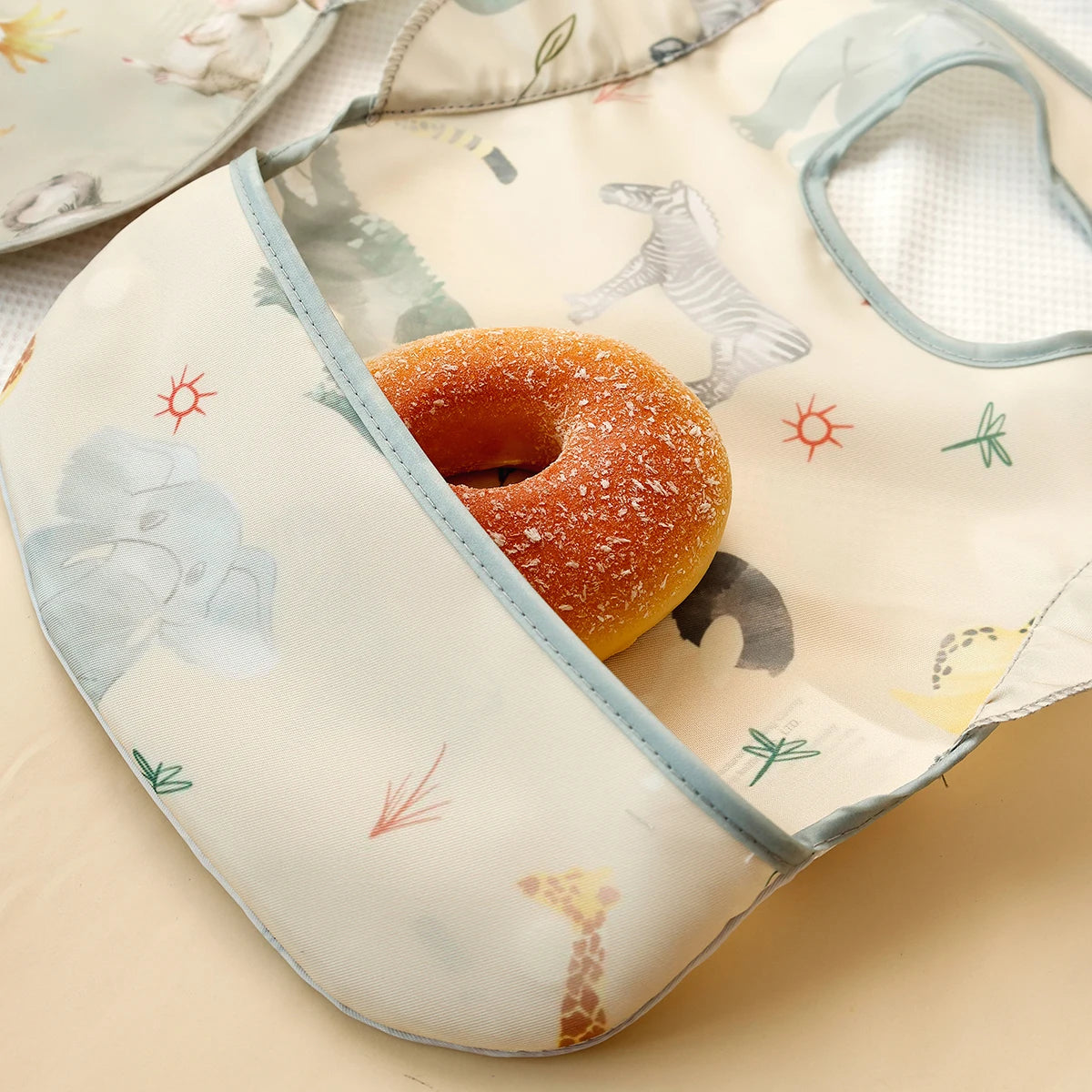 2Pcs/Set Waterproof Baby Bibs,Lively and Adorable Shoulder Design Sleeveless Smock Feeding Bib Apron