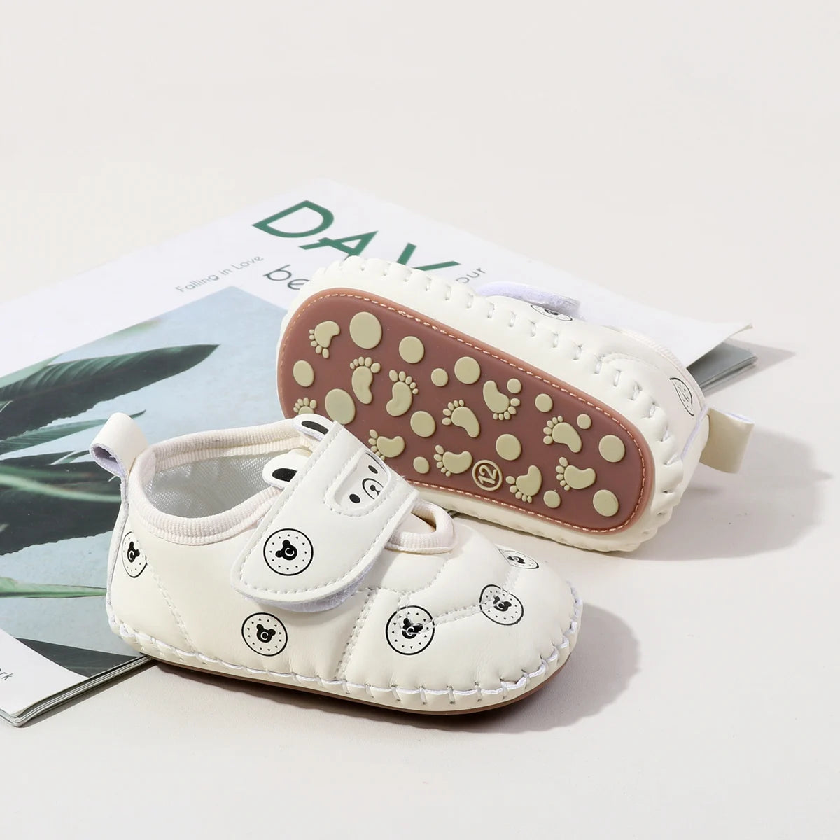 Spring And Autumn Baby Boy's And Girl's First Walking Toddler Shoes 0-18 Months Baby Unisex Sneaker Hook-loop Design