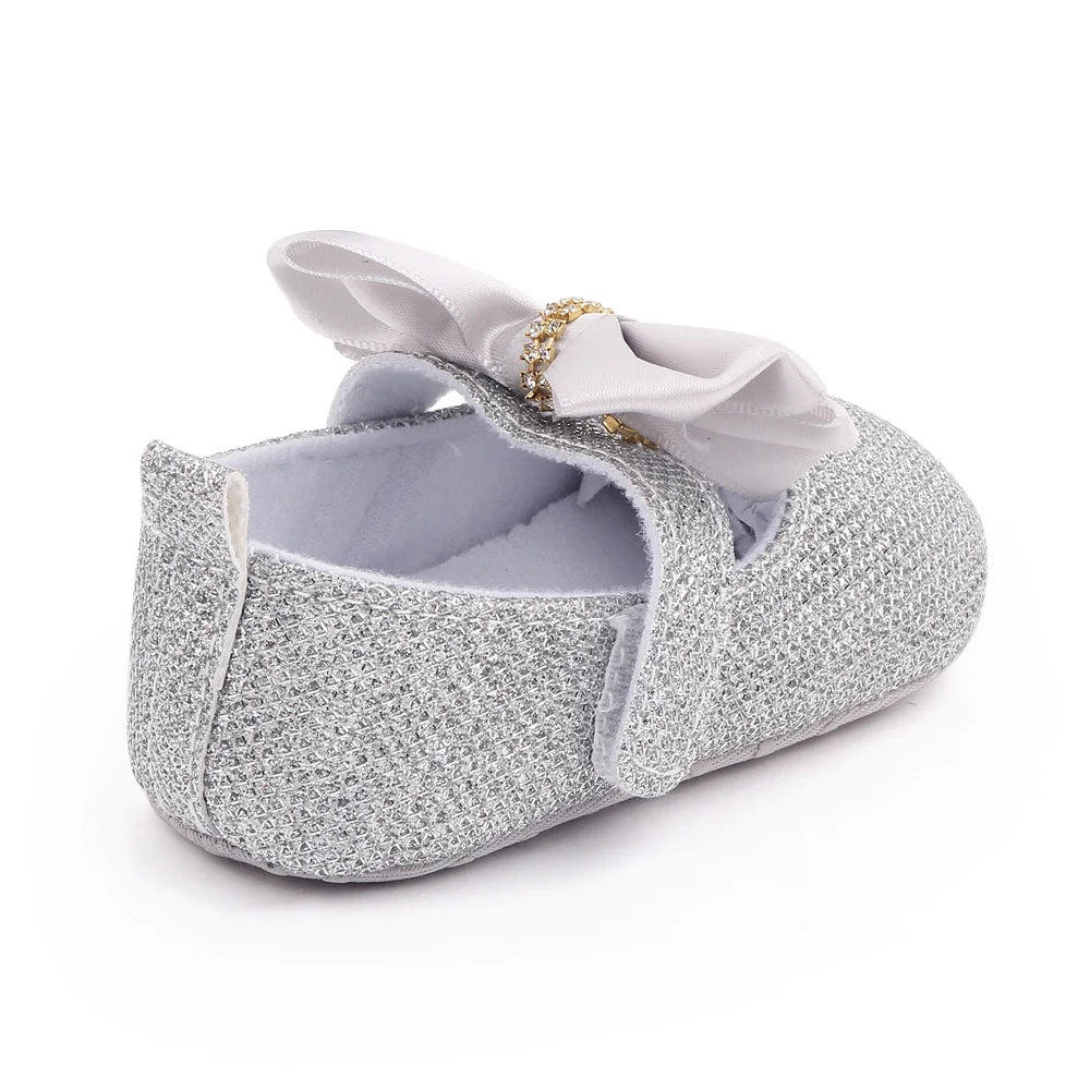 Spring Autumn Beautiful Baby Girl Princess Shoes Soft Soled Butterfly Bowknot Fashion Design Solid Newborn Prewalker Shoes D2677