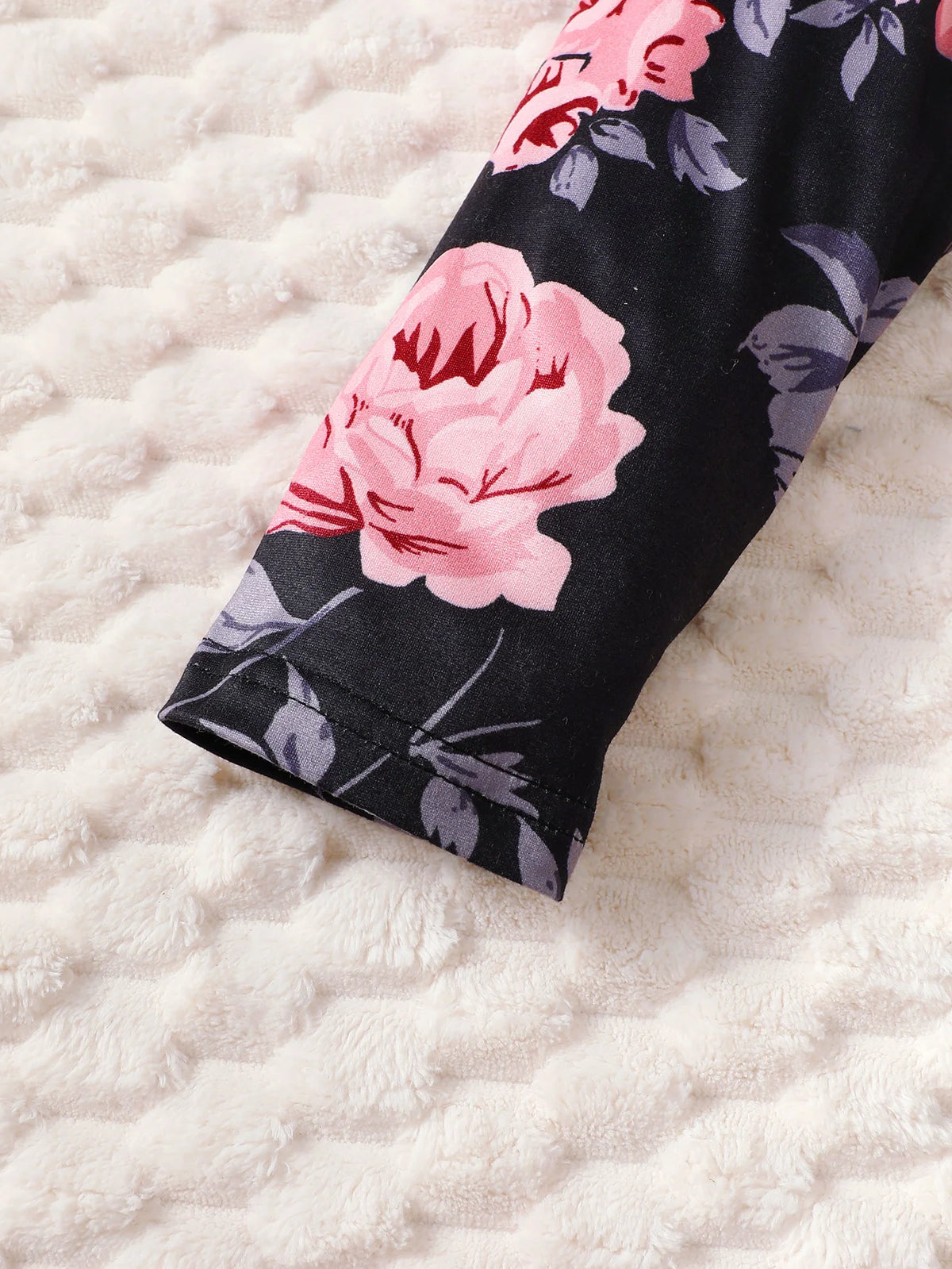 Baby Girl's Pink Pullover Top And Slim Fit Floral Pants Set Casual Spring Autumn Fashion Two-Piece Outfit with Letter Print