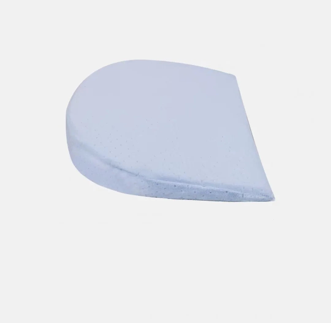 Baby Kawaii Anti Spit Milk Slope Cushion Pillow For Newborns Side Feeding Anti Choking Breathable Infant Accessory