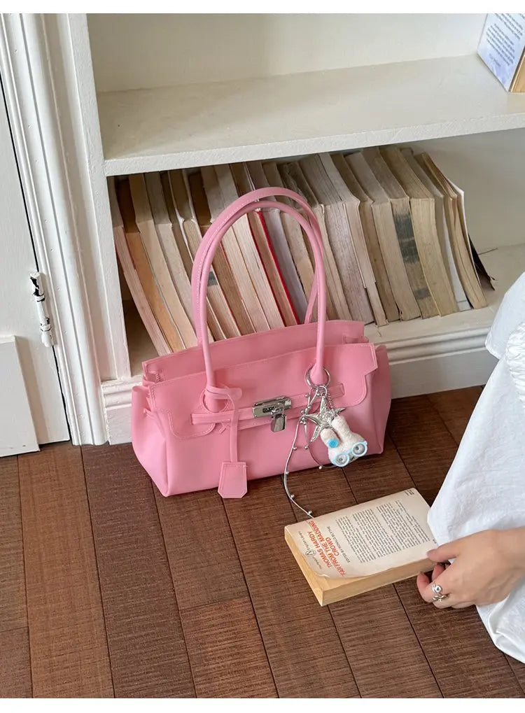 Vintage Luxury Diaper Bag: Elegant Crossbody Handbag For Women With Designer Letter Logo And Large Capacity Messenger Tote