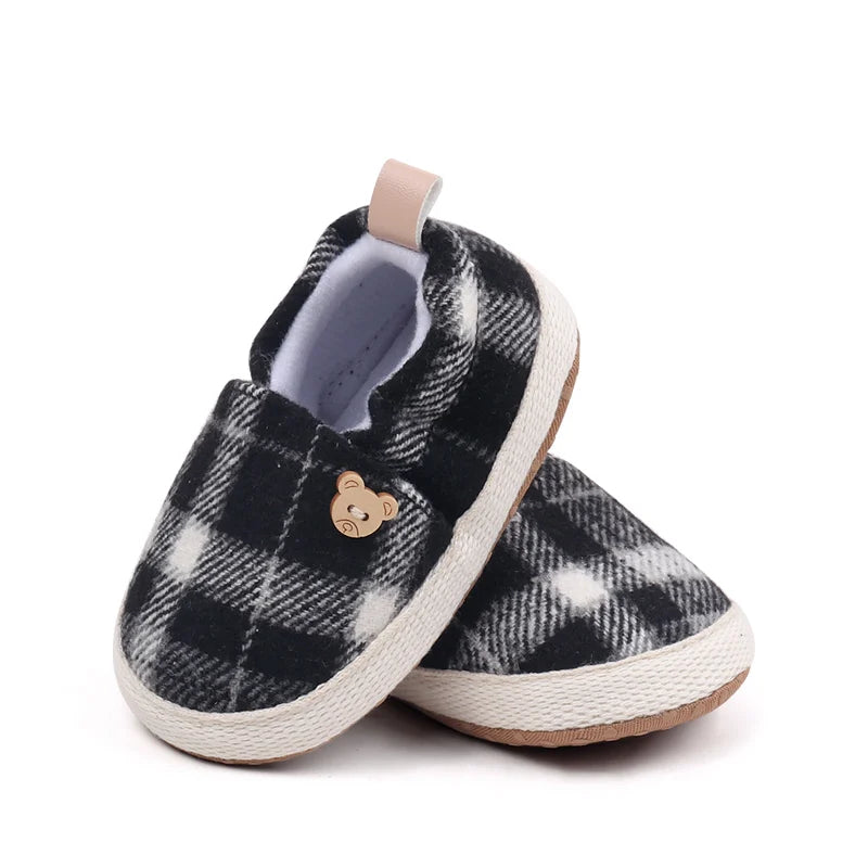 2025 Spring And Autumn Baby Boys And Girls First Walking Toddler Shoes With Fashion Color Block Design And Soft TPR Sole