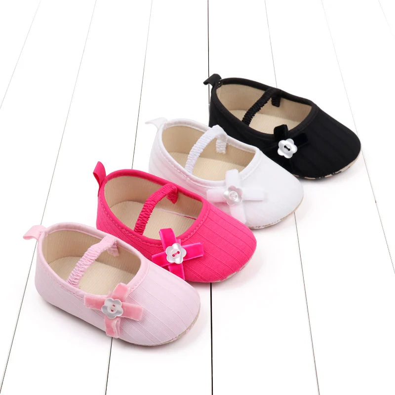 2025 Spring And Autumn Baby Girls First Walking Indoor Outdoor Toddler Shoes With Cute Design Soft And Comfortable Sole For 0-18