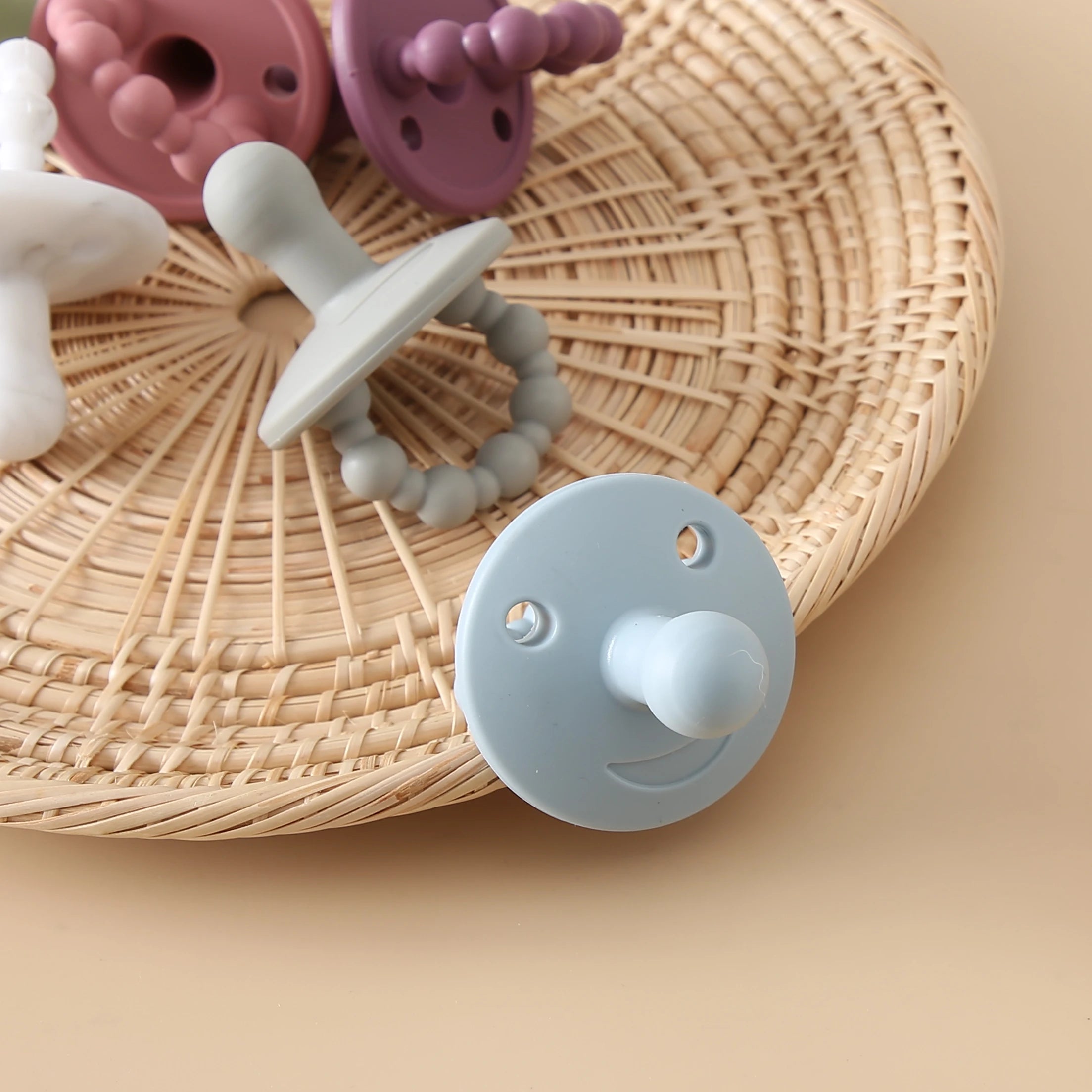 1PCS Baby Silicone Pacifier BPA Free Food Grade Care Product Soft Baby Nipple Soother Pacifier Newborn Nursing Accessories Toys
