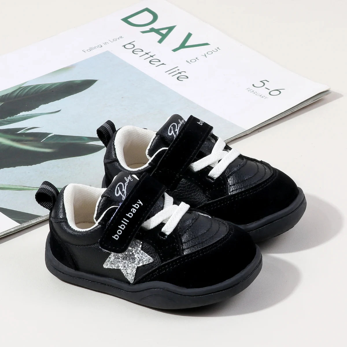 2025 Fashion Deisgn Baby Unisex First Walking Indoor Outdoor Sneakers With Glitter Star Decor Non-slip For 0-2Y Boys And Girls