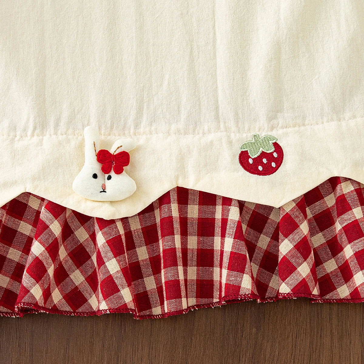 Baby Girl Dress Summer Strawberry Plaid Cotton Suspender Girl Dress Cute Bow Beach Princess Baby Dress Baby Girl Clothes