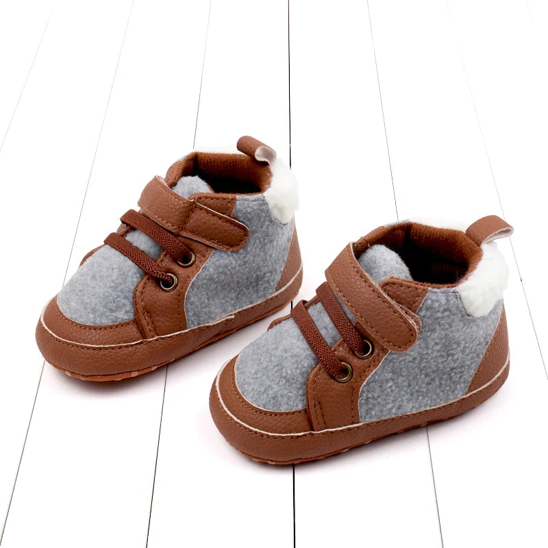 2025 Year New High-Top Trendy Fuzzy Shoes With Soft Rubber Sole Baby Shoes Baby Size Shoes Toddler Shoes Casual Walking Shoes