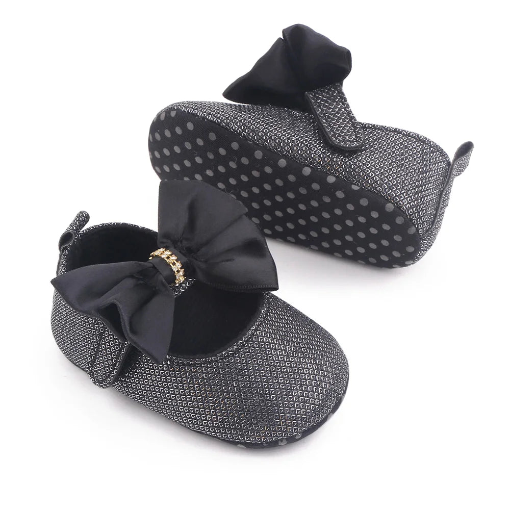 Spring Autumn Beautiful Baby Girl Princess Shoes Soft Soled Butterfly Bowknot Fashion Design Solid Newborn Prewalker Shoes D2677