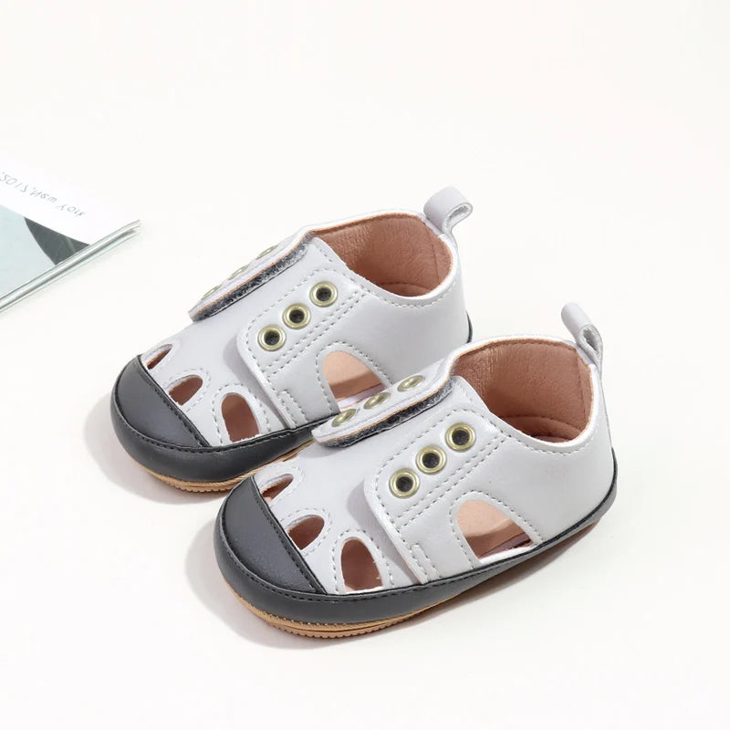Spring/Summer New Style Baby Shoes with Hollow Design for Good Air Circulation Soft and Anti-Slip Function for Learning Walkers
