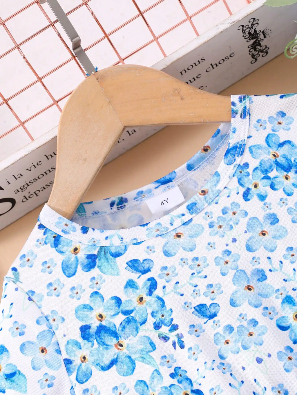 Children's girls' Round neck Blue Floral Short sleeved Dress Children's clothing 2-7 Year-old girls' Summer Casual Dress