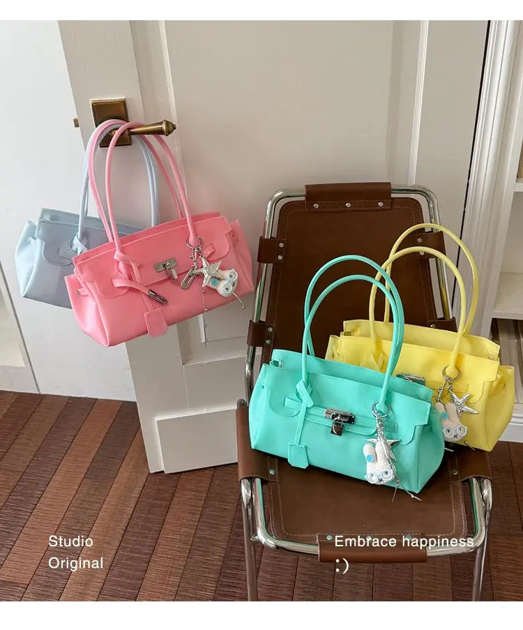 Vintage Luxury Diaper Bag: Elegant Crossbody Handbag For Women With Designer Letter Logo And Large Capacity Messenger Tote