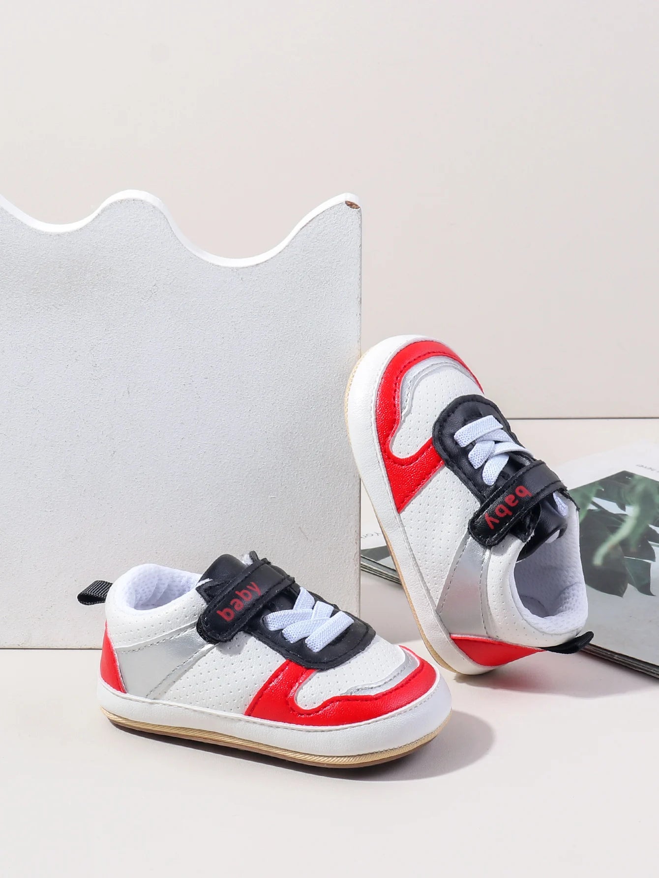 Hot Selling Newborn Baby Boys And Girls First Walking Causal Shoes Outdoor Anti Slip TPR Soles For Baby Unisex Toddler Shoes