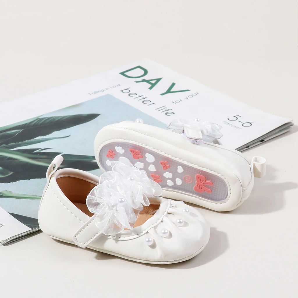 Charming Baby Girls' Pearl Decor Mesh Flower Soft Sole Flats