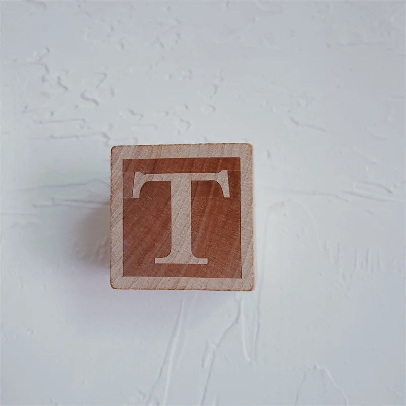 Nordic Style Wooden Ornaments with 26 English Letters, Can Be Freely Matched with Names, Home Crafts Ornaments, Photography Props, Home Room Shelf Decorations.