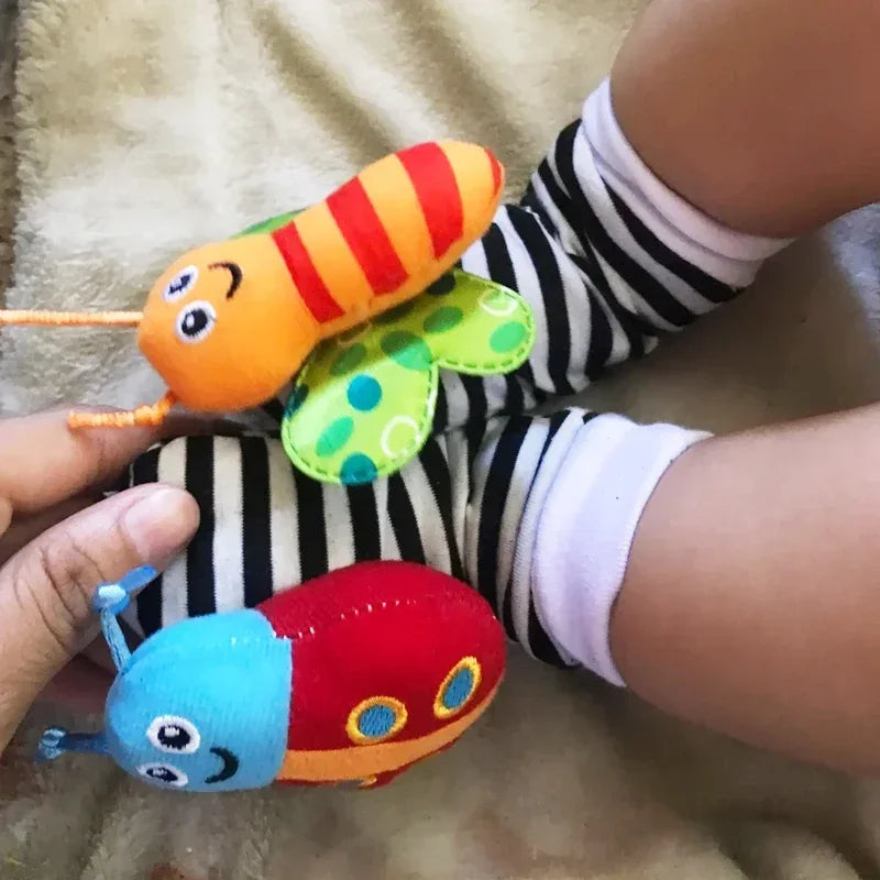 4Pcs Baby Toy 0-12 Months Baby Rattles Toys Animal Socks Wrist Strap +Rattle Baby Foot Socks Bug Wrist Strap Toddler Socks