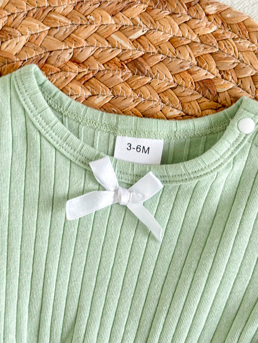 Newborn Baby Set Light Green Pit Strip Top+Pants Set Suitable for 0-9 Months Female Baby Comfortable Casual Set Baby clothing