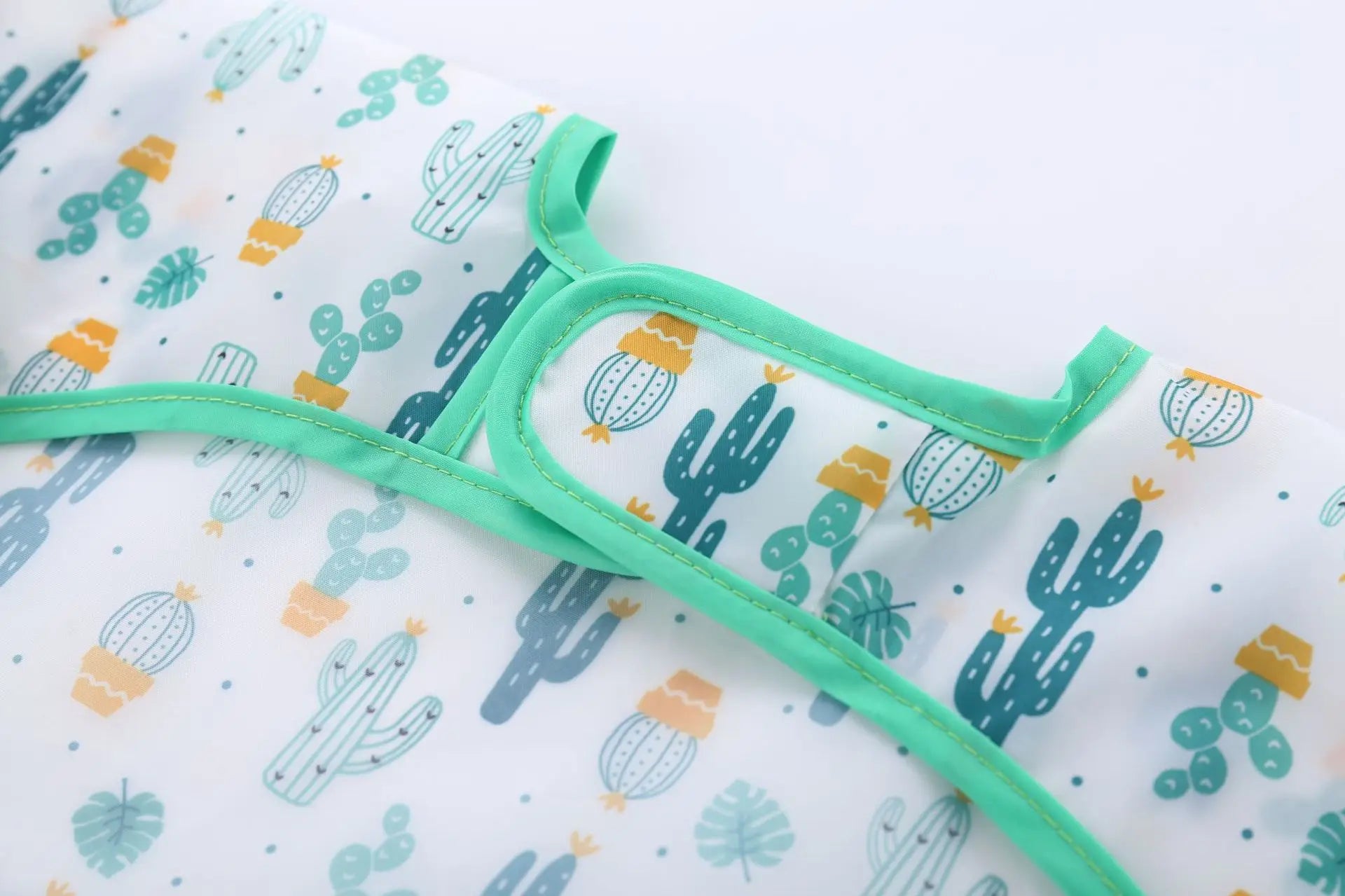 2025New Cute Baby Bibs Children Baby Stuff Toddler Waterproof Long Sleeve Art Smock Feeding Bib Apron for Kids 0-6 Years