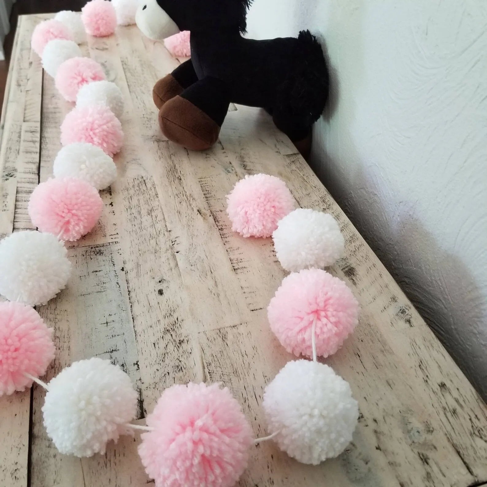 Farmhouse Yarn Ball Spring Wreath - White and Pink Felt Banner.