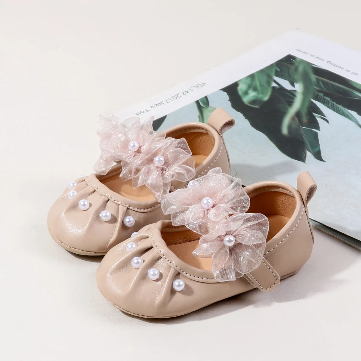 Charming Baby Girls' Pearl Decor Mesh Flower Soft Sole Flats