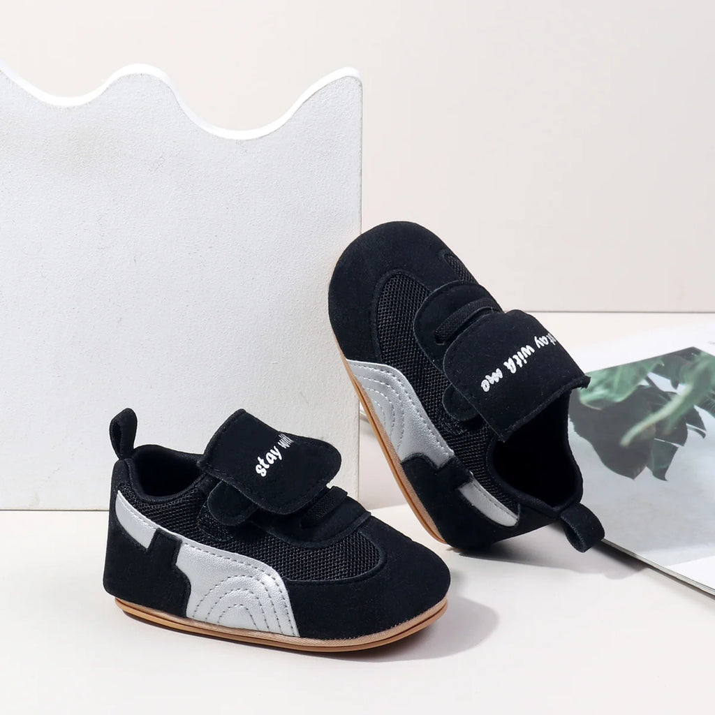 Newborn Baby Shoes Classic Leather Soft Soles Non Slip Toddler Walking Shoes for Boys and Girls 0-18M First Step Walking Shoes