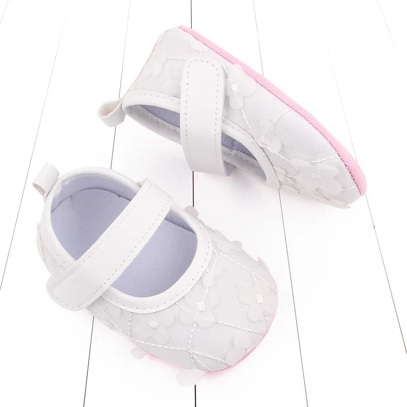 New Style Baby Girls First Walking Shoes Model 2025 Non Slip Polyurethane Sole Indoor Outdoor 0-18 Months Three Colors