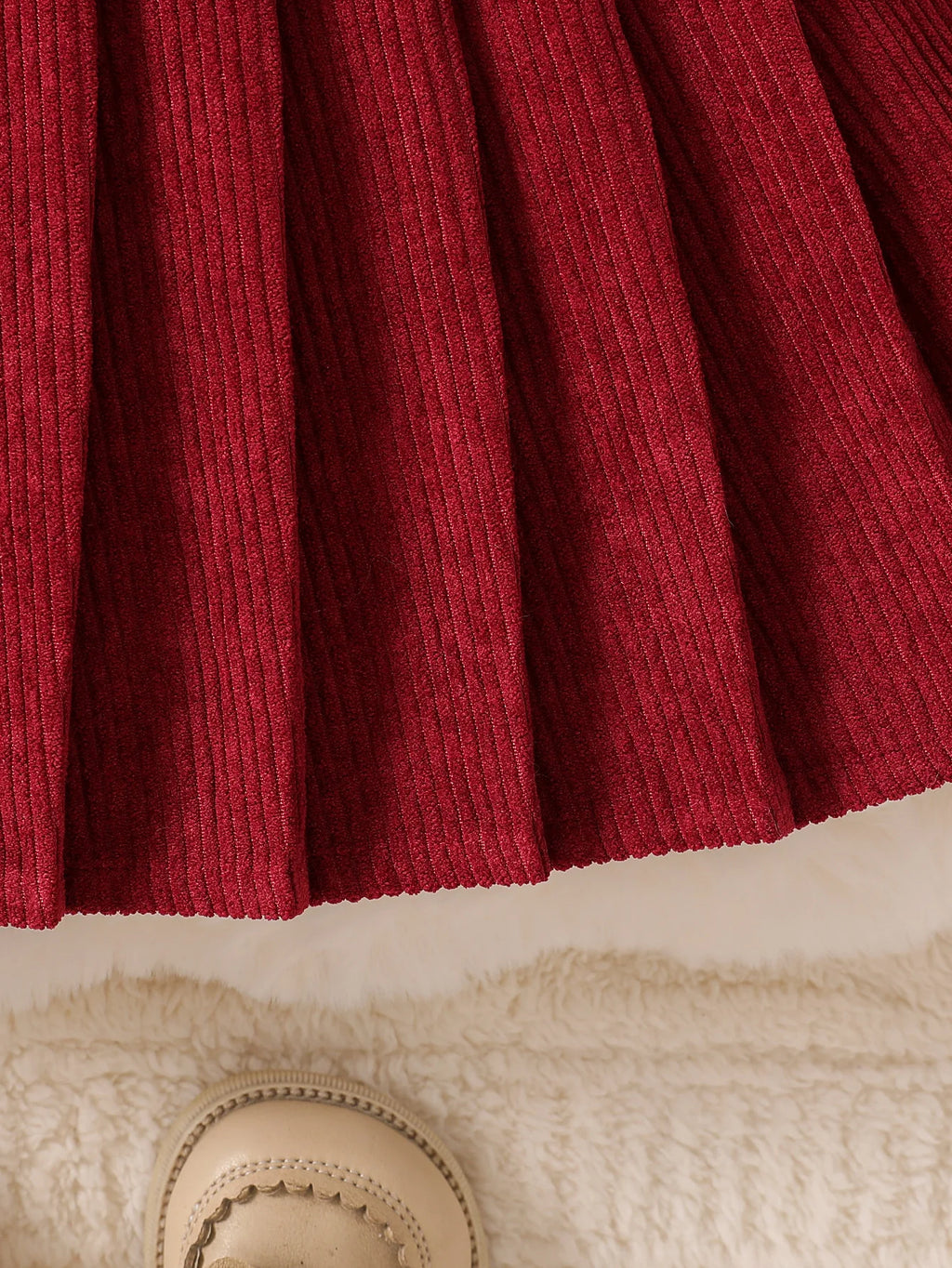 Kids 2PCS Spring New Style For Girls 1-6 Years Old Sweet And Lovely Red Love Pattern Top + Red Pleated Short Skirt With Bow Set