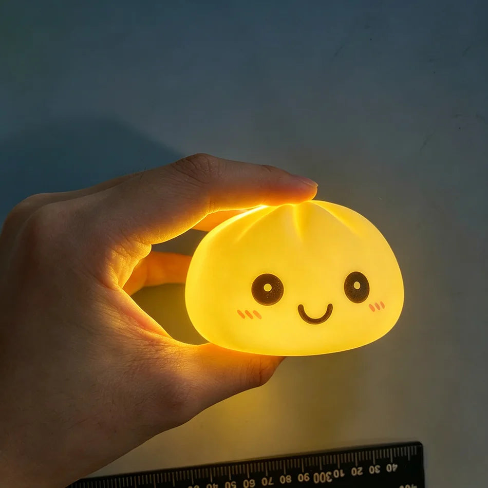 Aesthetic LED Bun Night Light, Soft Silicone Squishy Toy, Glowing Food Ornament, Sensory Stress Reliever, Cute Gift for Kids & A