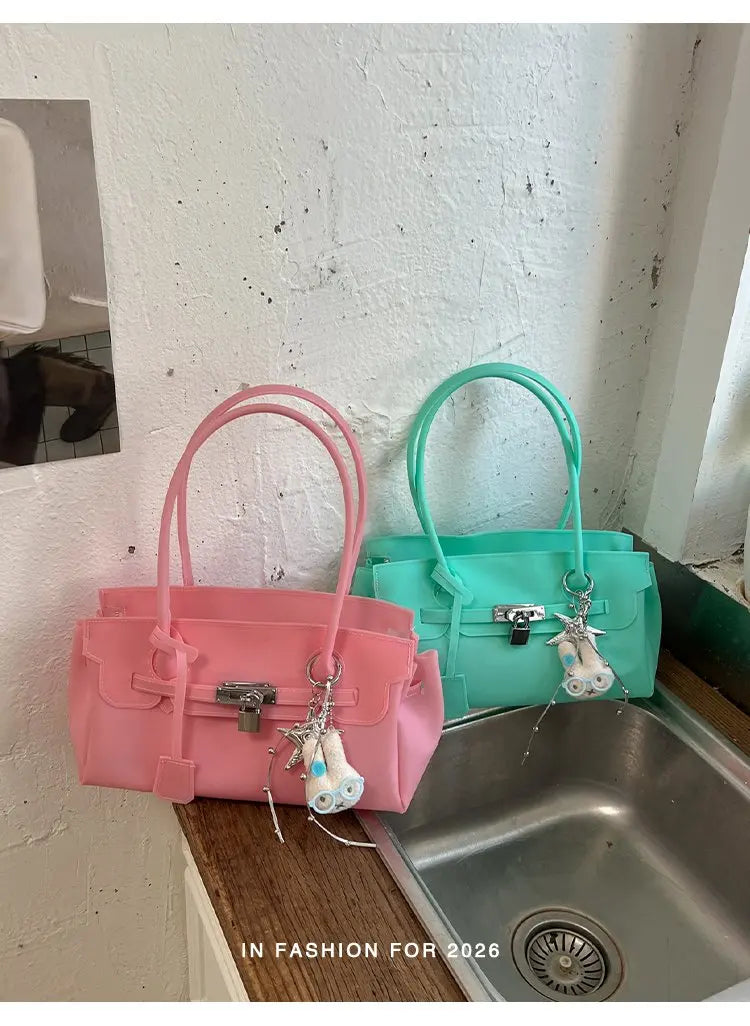 Vintage Luxury Diaper Bag: Elegant Crossbody Handbag For Women With Designer Letter Logo And Large Capacity Messenger Tote