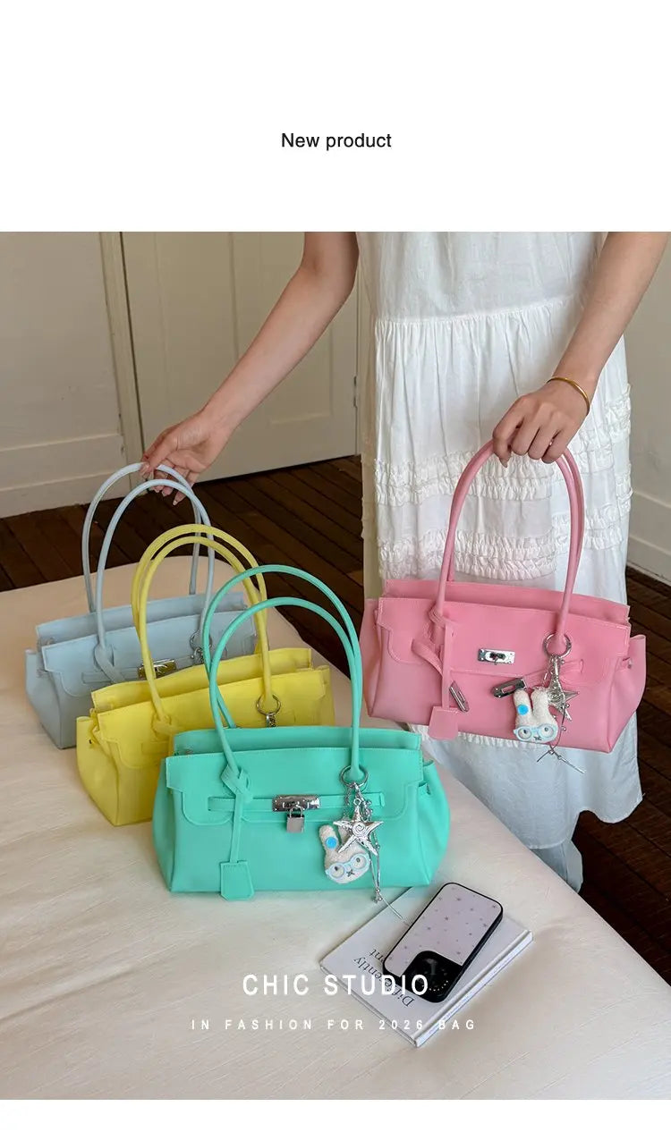 Vintage Luxury Diaper Bag: Elegant Crossbody Handbag For Women With Designer Letter Logo And Large Capacity Messenger Tote