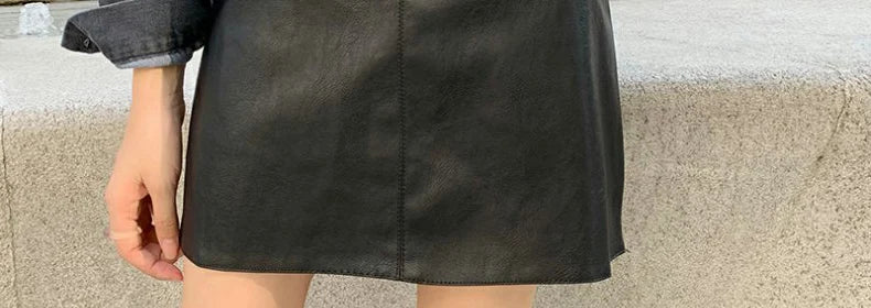 Pretty Maternity Autumn Skirts Vintage High Waist Pregnant Woman Slim Belly Skirts Elegant Pregnancy A-line Pu Leather Skirt