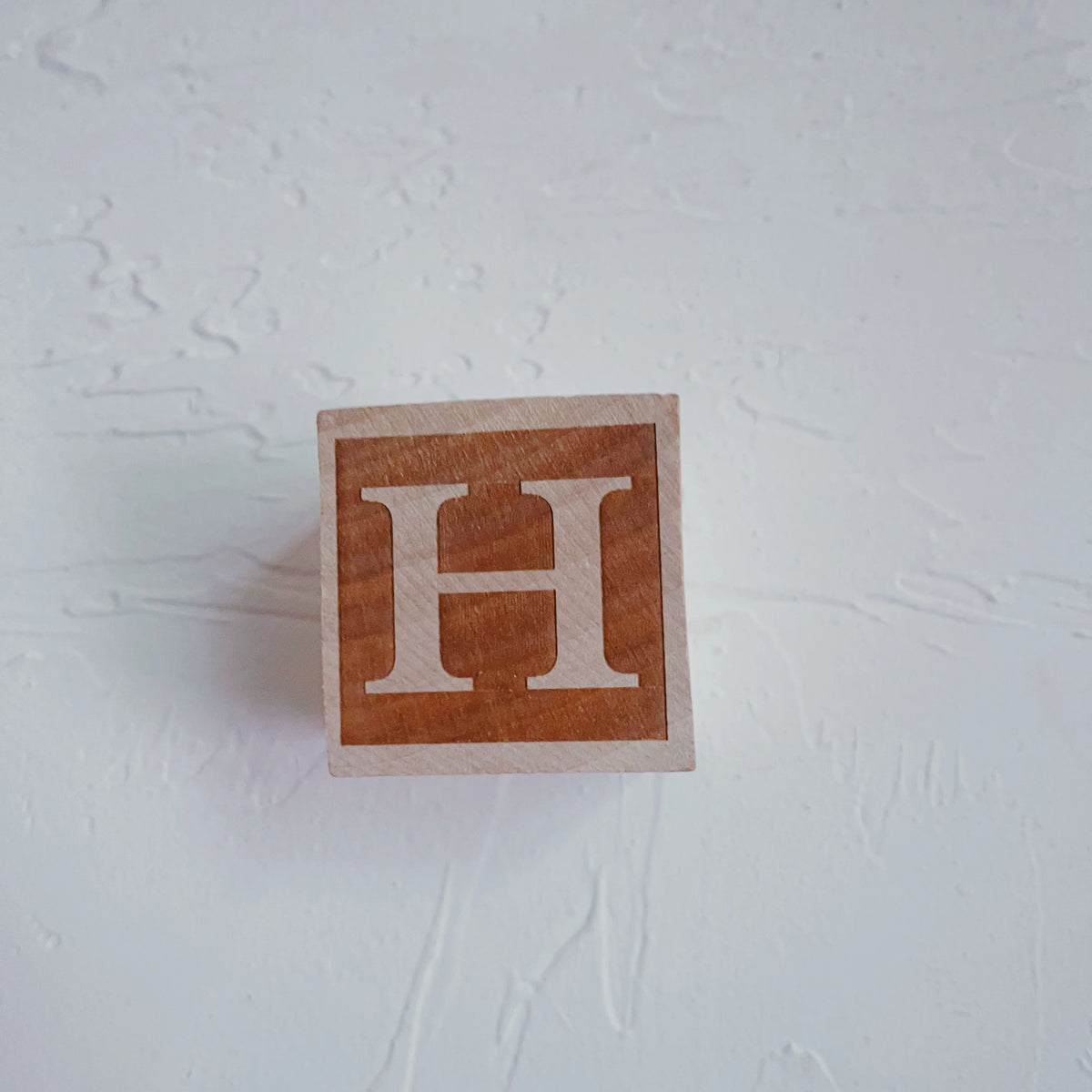 Wooden Alphabet Ornaments AtoZ for Custom Names Nordic Style 26 Letter Set for Home Decor Crafts and Photography Props