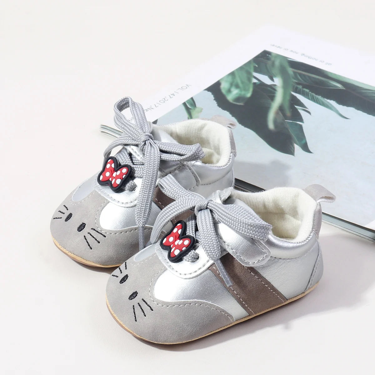 New Design Baby Girls First Walking Toddler Shoes Spring And Autumn Baby Indoor Outdoor Sneaker With High Quality PU Leather