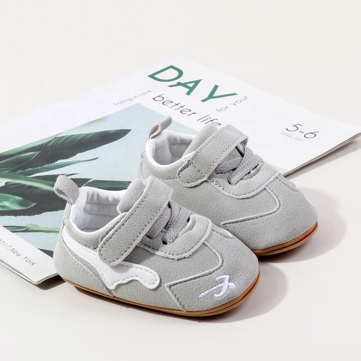 Hot Selling Baby Unisex First Walking Toddler Shoes For 0-18 Months Fashion Design Three Colors High Quality Baby Sneaker