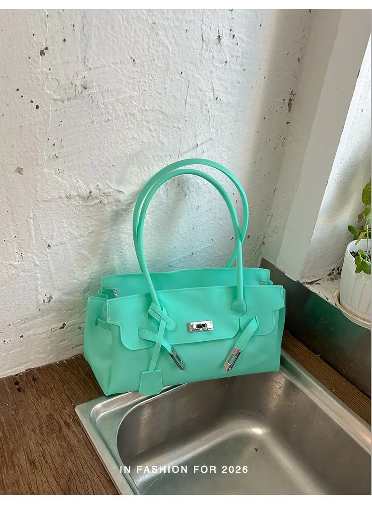 Vintage Luxury Diaper Bag: Elegant Crossbody Handbag For Women With Designer Letter Logo And Large Capacity Messenger Tote